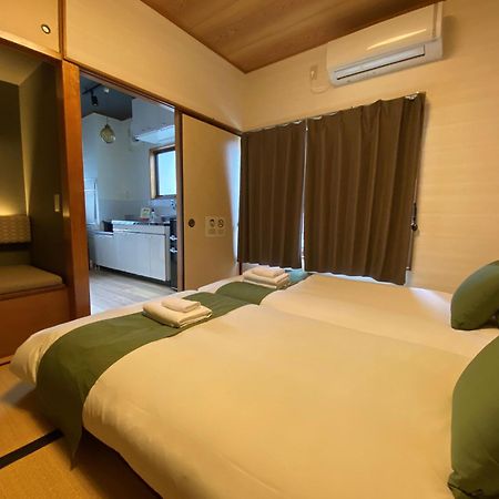Kagurazaka Retro Bar & Hotel Токіо Екстер'єр фото