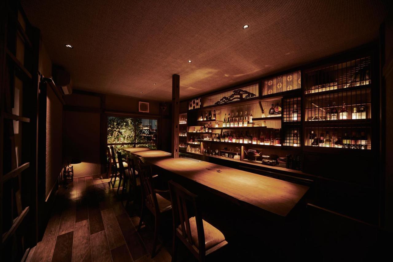 Kagurazaka Retro Bar & Hotel Токіо Екстер'єр фото
